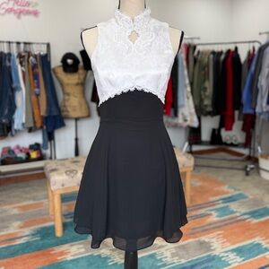Vintage Gunne Sax Jessica McClintock Mini Dress Lace Black White